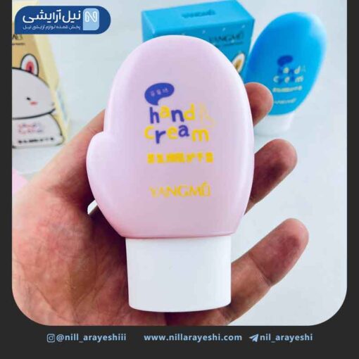 کرم دست مرطوب کننده میوه ای طرح دست یانگمی کد Ym8894